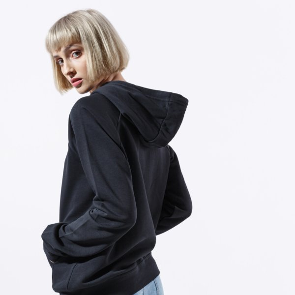NIKE BLUZA Z KAPTUREM W NSW ESSNTL HOODIE PO FLC (BV4124-010)