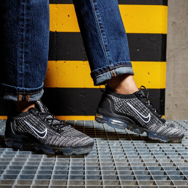 NIKE AIR VAPORMAX 2021 WOMEN’S (DH4088-003)