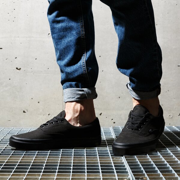 VANS UA ERA (VN000QFKBKA1)