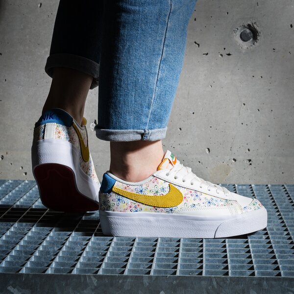 NIKE WMNS BLAZER LW PLATFORM (DV3210-100)
