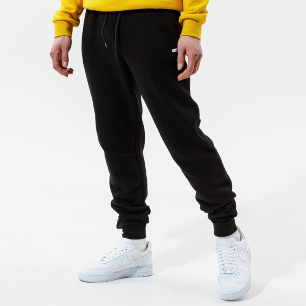 Spodnie CONFRONT SPODNIE ESSENTIAL PANTS BLACK (CF121SPM21001) Czarny