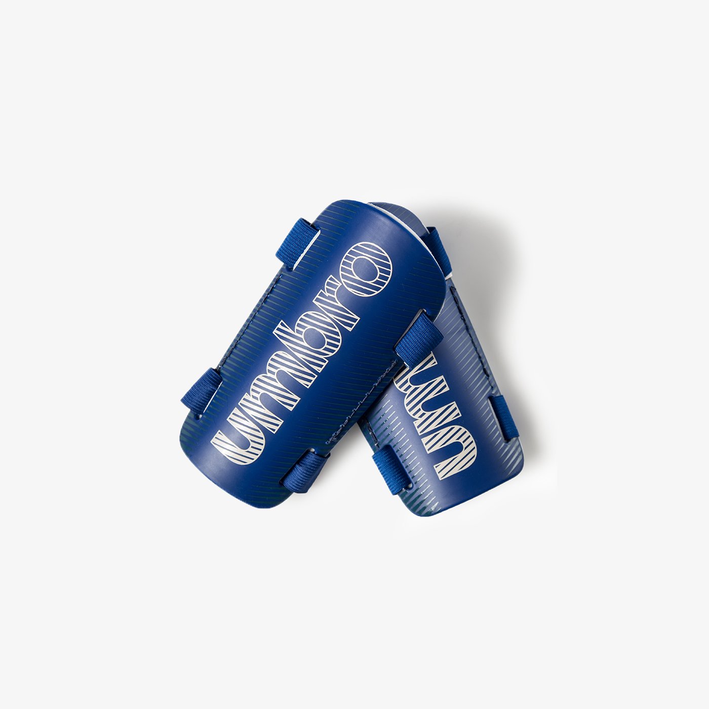 Akcesoria piłkarskie UMBRO OCHRANIACZE VELOCE SLIP (20662U95U) 