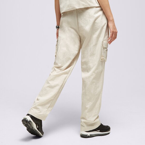 NIKE SPODNIE NIKE SPORTSWEAR ESSENTIAL (DO7209-104)