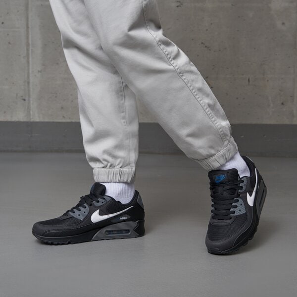 NIKE AIR MAX 90 (DR0145-002)
