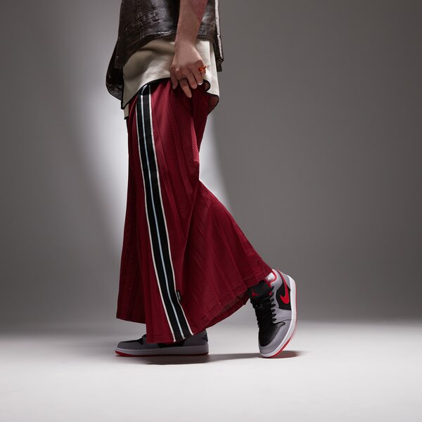 AIR JORDAN 1 LOW (553558-060)