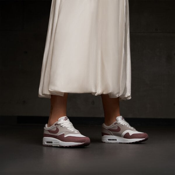 NIKE AIR MAX 1 (DZ2628-104)