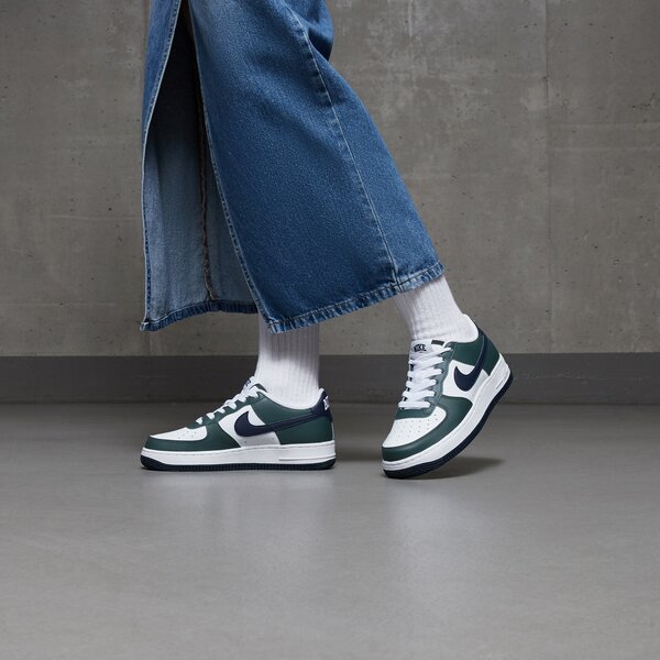 NIKE AIR FORCE 1 (HF5178-300)