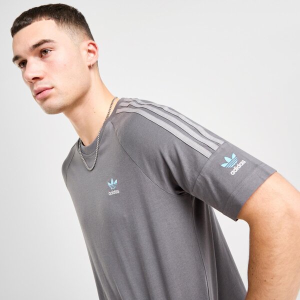 Koszulki ADIDAS T-SHIRT LOCK UP TEE GRY/BLUE (JM1183) Szary