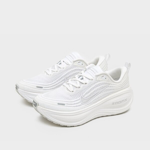 NIKE VOMERO PLUS (HV8154-102)